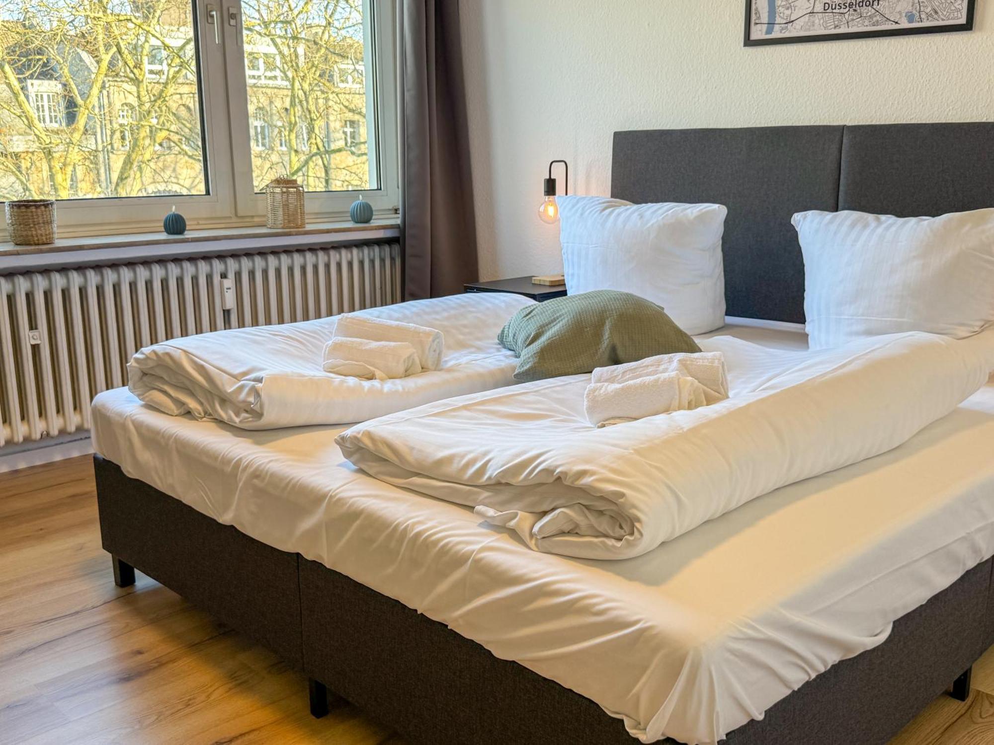 Apartment Duesseltal Messe 100Qm Дюссельдорф Екстер'єр фото